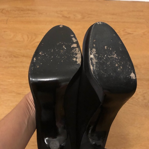 Stuart Weitzman black satin pumps - Picture 5 of 5